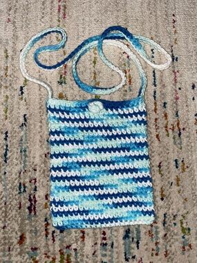 Crochet crossbody bag